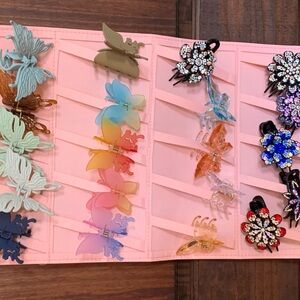 Whole sale lot of hair accessories 100 pc.